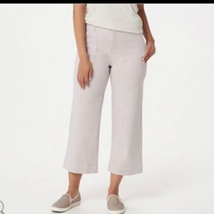 LOGO by Lori Goldstein Boyfriend Twill Crop Pants